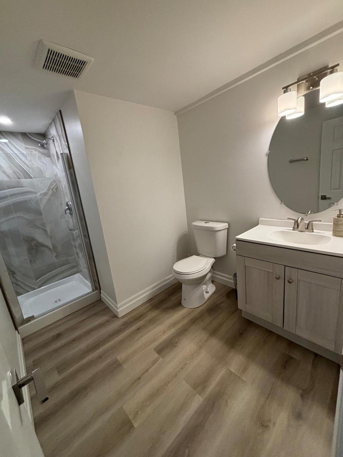 One-Bedroom Unit At Vista Hill Waterloo Exteriör bild